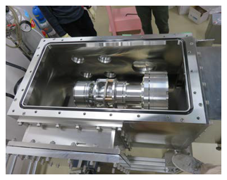 超高分解能・超高感度電子分光器